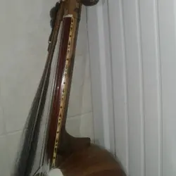 کمانچه سنتی پشت بسته