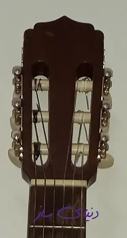 گیتار آریا AK30 قدیمی اصل با جعبه نو نو