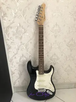 گیتار الکتریک با آمپلیفایر و کیف