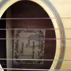 گیتار حرفه ای پیکاپ دار آنتونیو سزار