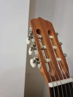 گیتار کلاسیک پارسی یاماها c7