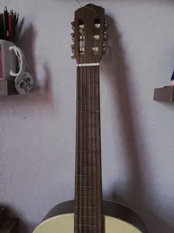 گیتار کلاسیک دست ساز