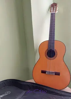 گیتار یاماها مدل c80