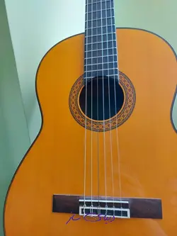 گیتار یاماها مدل c80