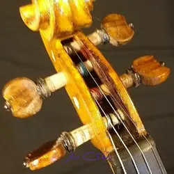 ویولن دستساز استاد میرزایی