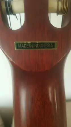 گیتار کلاسیک سمیک اصل اندونزی
