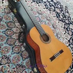 گیتار کلاسیک آریا AC25 نو کاملا سالم