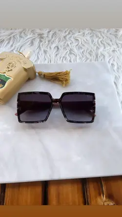 عینک فریم مربعی کد ۰۱۰۰نسکافه دسته صورتی