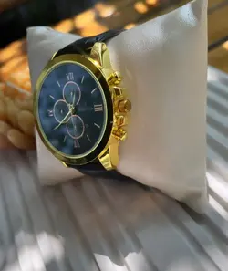 ساعت رومانسون کد ۰۰۵