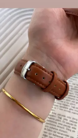 ساعت مردونه Dw کد ۰۲۲۸ رنگ عسلی