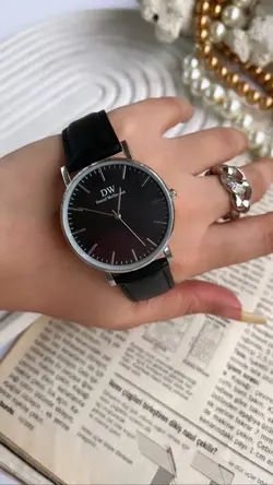 ساعت مردونه Dw کد ۰۲۲۹ صفحه مشکی