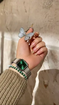 ساعت زمرد کد ۰۲۶۳ رنگ‌سلیور صفحه سبز