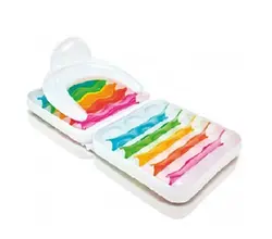 مبل بادی دو کاره روی آب