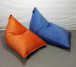 مبل بین بگ شیبدار با زیر پایی