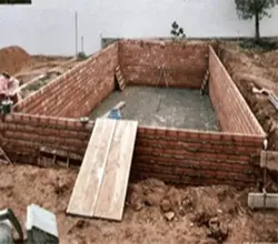 ساخت استخر با آجر