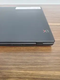 لپ تاپ Lenovo مدل ThinkPad X1 yoga  سایز 14 اینچ تاچ 360 درجه پردازنده اینتل نسل هفت renew)  core i7 7600u )
