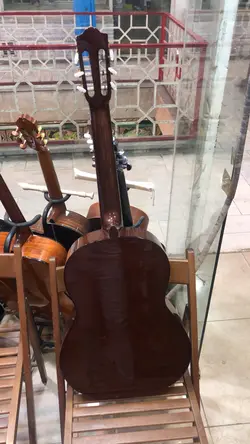 خرید گیتار کلاسیک یاماها مدل Yamaha c70 کارکرده (نیاز به تعمیر) - سازی ها