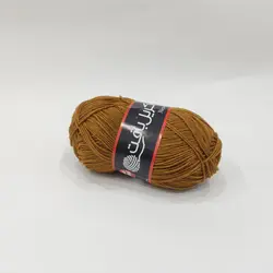 کاموا اکریل بافت قهوه‌ای