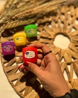 وازلین لب میوه ای
