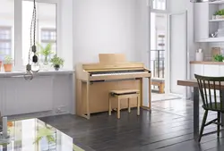 پیانو رولند HP702