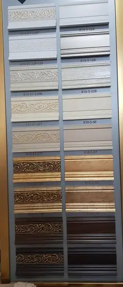 قرنیز طرح گلدار سفید طلایی 10 سانت کد K10-E1-228T از جنس پی وی سی