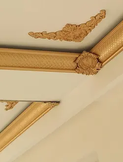 گل گونیا برای تزیین زاویه 42×24 سانت T1 کد 123 جنس پلی استایرن