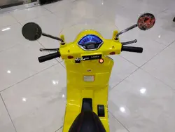 موتور شارژی وسپا ریموت دار باکس دار زرد