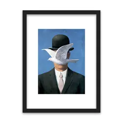 قاب عکس ماگریت | مردی با کلاه بولر Man in a Bowler Hat