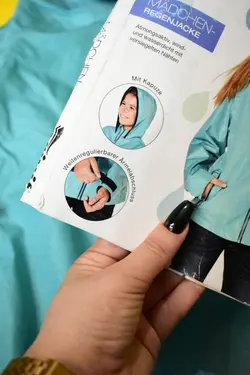 کاپشن بارونی سبز