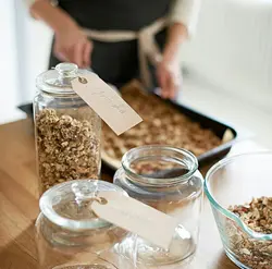 بررسی مشخصات و بهترین قیمت خرید اینترنتی بانکه شیشه ای در پرسی سایز بزرگ ایکیا vardagen
