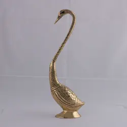 مجسمه برنزی قو عاشق