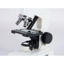 میکروسکوپ زیست‌شناسی مدل Celestron 44121 Kit - موسسه طبیعت آسمان شب | فروشگاه تلسکوپ دوچشمی میکروسکوپ