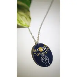 گردنبند نجومی زحل در دست من - موسسه طبیعت آسمان شب | فروشگاه تلسکوپ دوچشمی میکروسکوپ