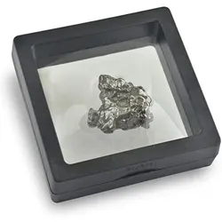 شهابسنگ ۳۰ گرمی کمپودلسیلو - موسسه طبیعت آسمان شب | فروشگاه تلسکوپ دوچشمی میکروسکوپ