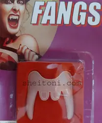 دندان نیش دراکولا شب نما