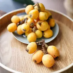 بذر درخت ازگیل ژاپنی
