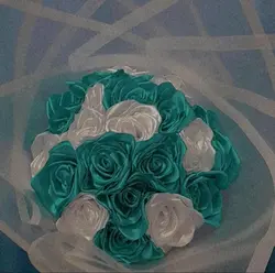 دسته گل عروس و تولد و هدیه گل بانو