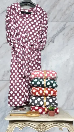 حوله تن پوش نانو کلاهدار طرح توپ توپی ( میکروفایبر)