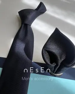 ست کراوات و دستمال جیب مردانه سرمه ای