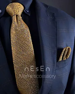 ست کراوات و دستمال جیب مردانه طلایی