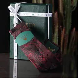 ست کراوات و پوشت مردانه NESEN - طرح برگ مشکی زرشکی T111 - کراوات نسن