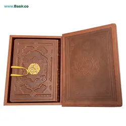 کتاب قرآن نفیس چرمی (ترمو) کاغذ تحریر همراه با جعبه