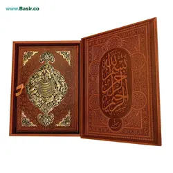 کتاب نفیس رباعیات خیام چرمی طرح مس همراه با جعبه