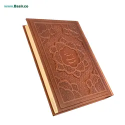 کتاب نفیس و معطر بوستان سعدی چرمی همراه با جعبه