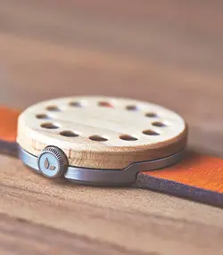 ساعت طرح چوب