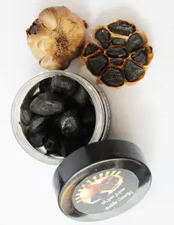 سیرسیاه پوست کنده ۵۰۰گرمی