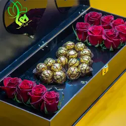 باکس گل و شکلات مدل آیلار | باکس گل مدل i love you