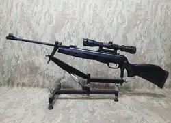تفنگ بادی گامو بلک نایت در حد پلمپ به همراه کیف و دوربین سنترپویینت 40*3.9