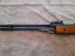 تفنگ بادی چینی زیرتاشو در حد نو کالیبر 5.5