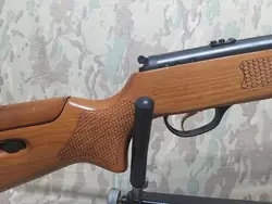 تفنگ بادی هاتسان رنجر آپاچی 1300 ایكس چوبی در حد پلمپ نوعه نوعه نو همراه با بند و پایه تفنگ و فنر فابریك هاتسان